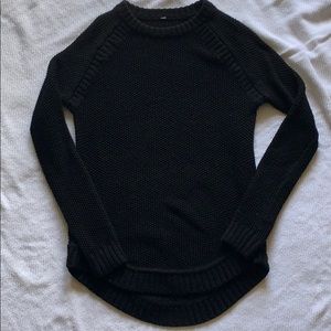 Lululemon large knit sweater